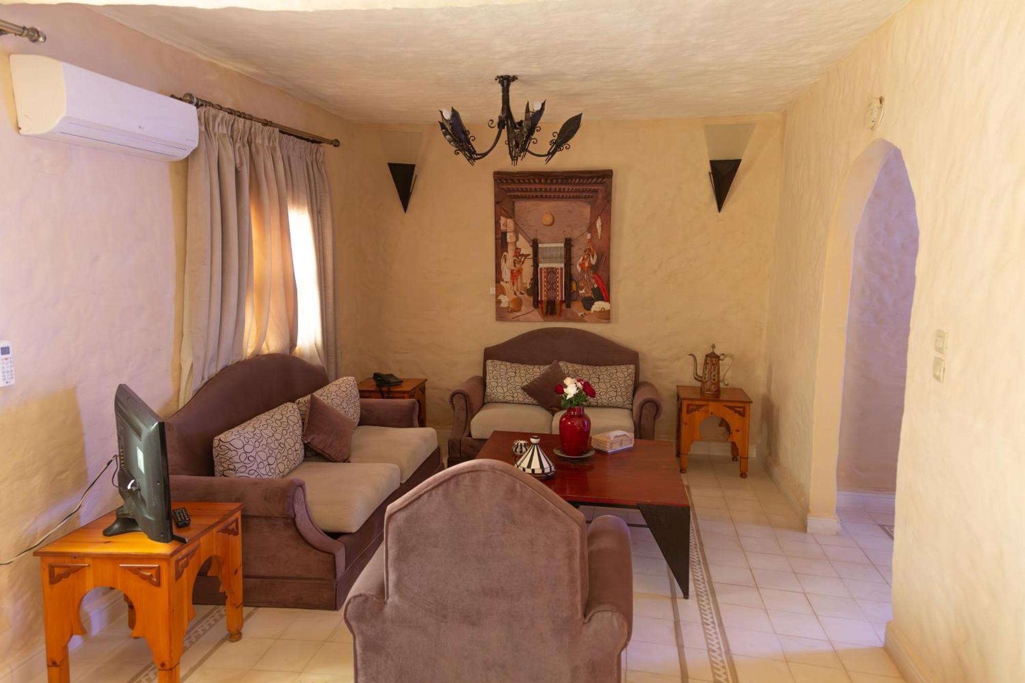 Riad Al Madina Эс-Сувейра Экстерьер фото