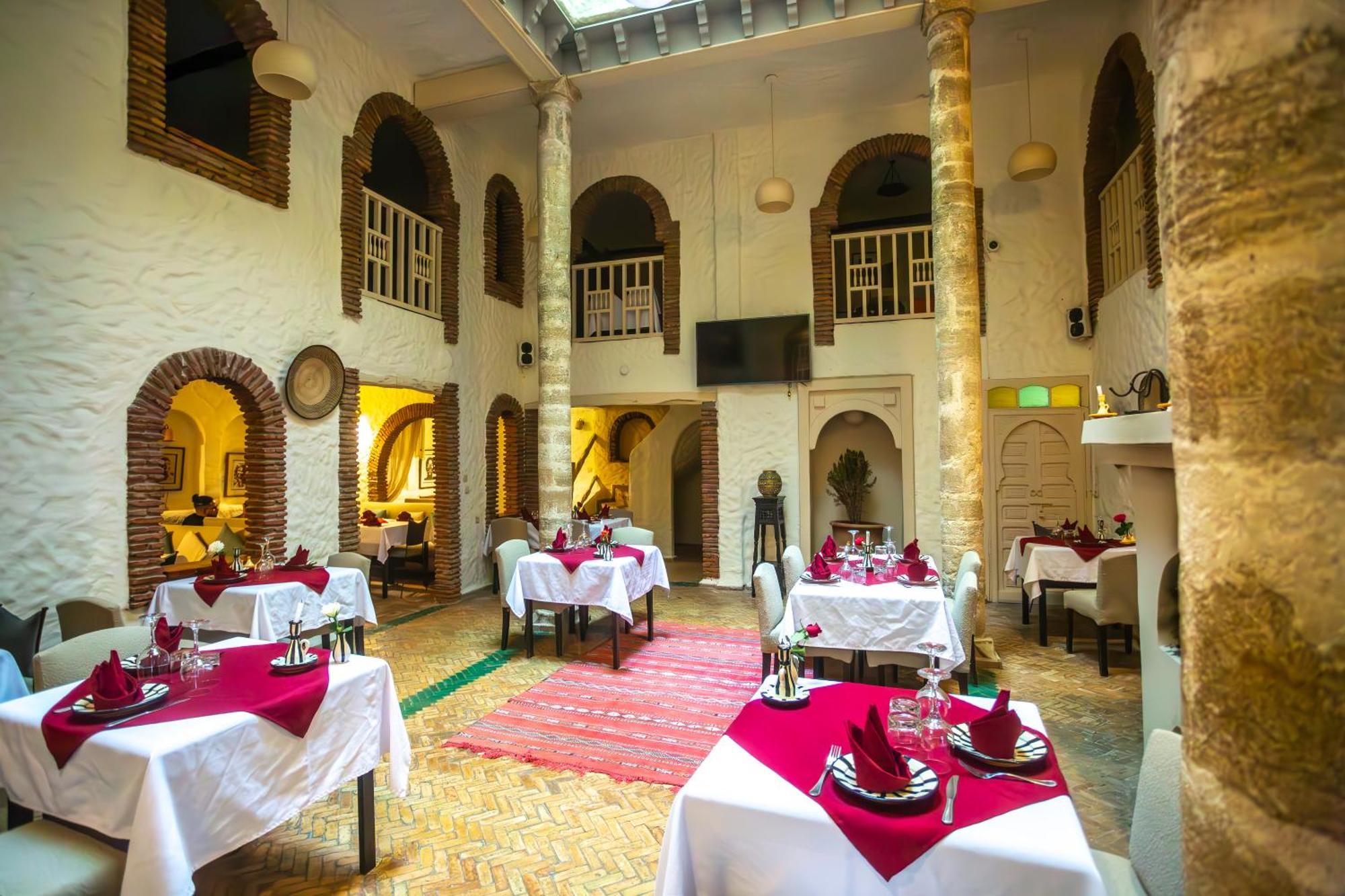 Riad Al Madina Эс-Сувейра Экстерьер фото