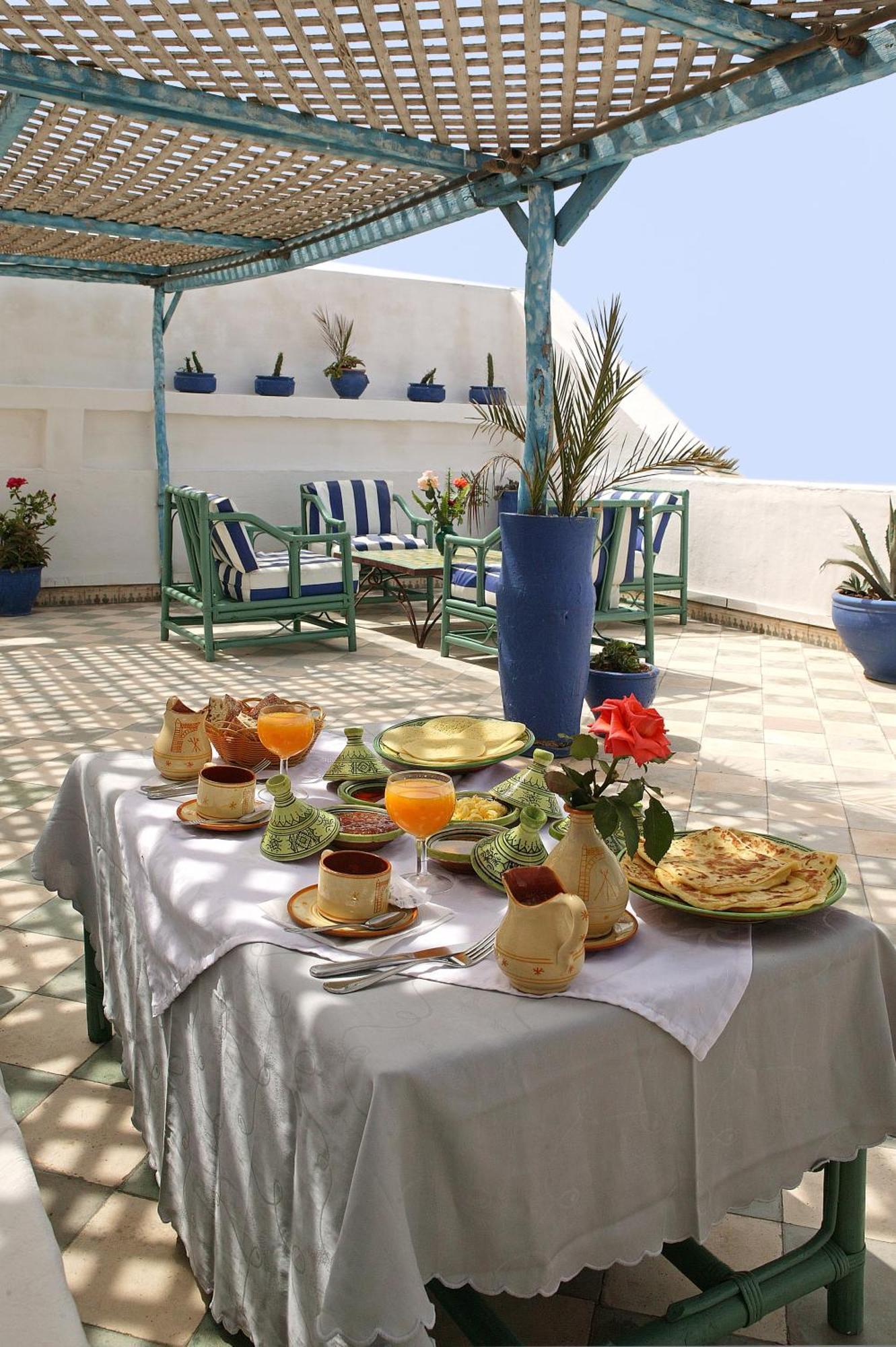 Riad Al Madina Эс-Сувейра Экстерьер фото