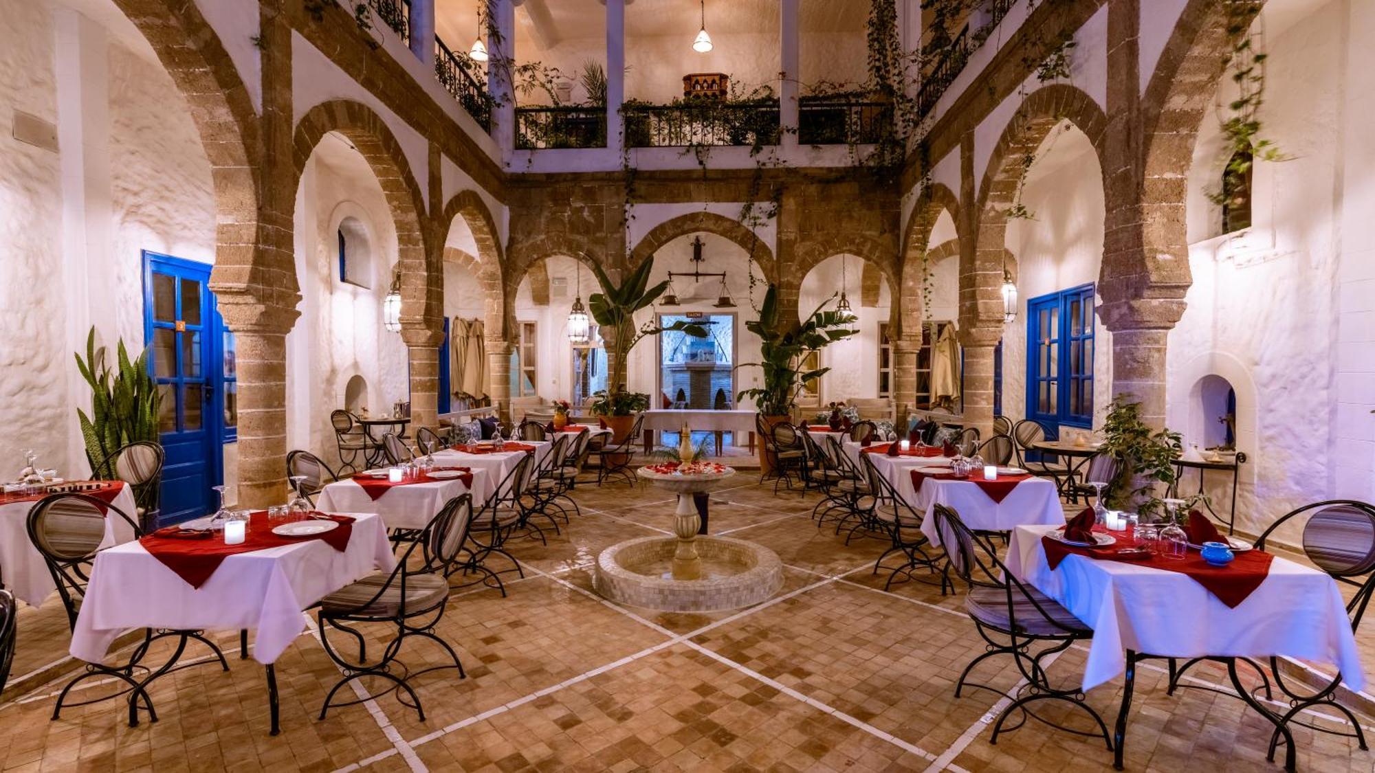 Riad Al Madina Эс-Сувейра Экстерьер фото